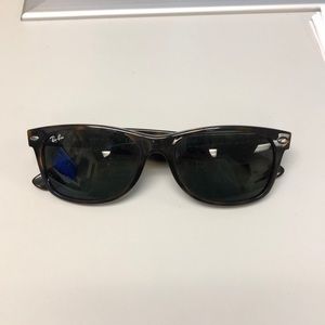 Ray-Ban New Wayfarer sunglasses